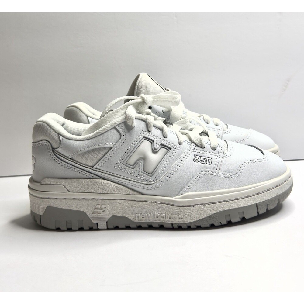 New Balance Women’s 6 /Youth  NIB 4 550 Size White/Gray |GSB550PB| NWT